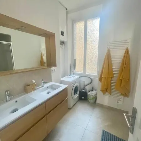 Apartment 2 Pieces A Joliette Marseille