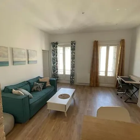 2 Pieces A Joliette Apartment *